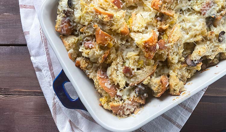 Strata with vegetables and cheese