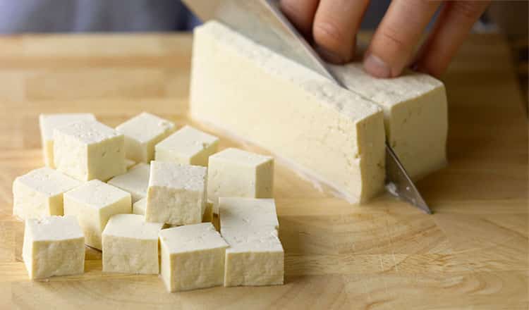 Dicing tofu
