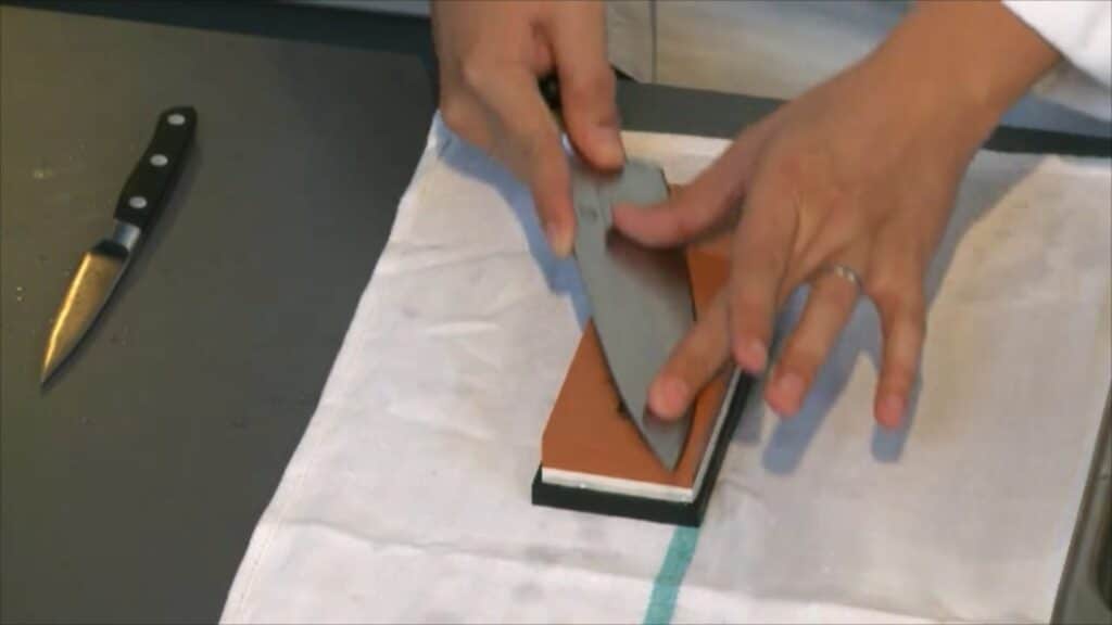 Chef’s Tip: Sharpen Your Knives – Water Stone