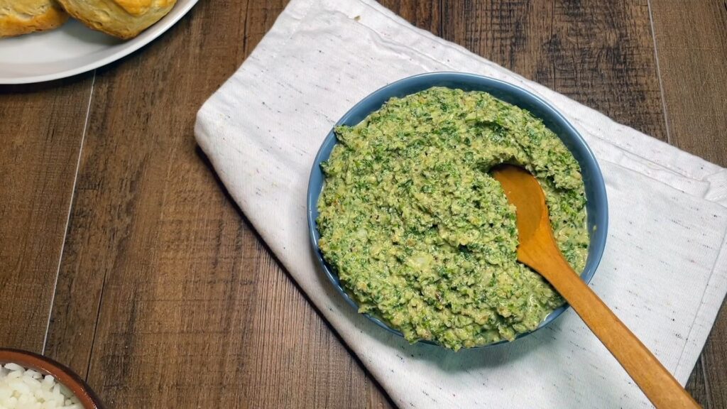 How to Make Herb – Walnut Sauce