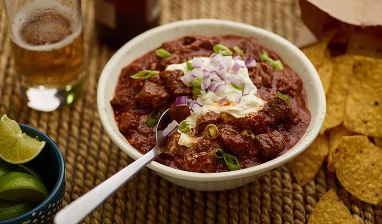 Beef chili with sour cream