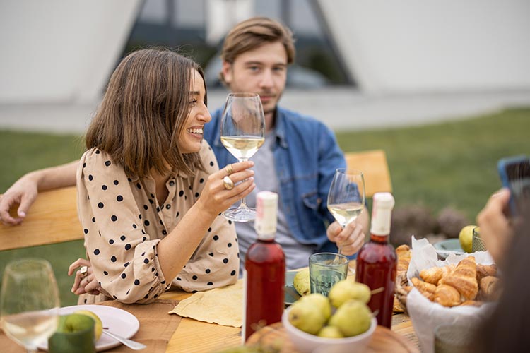 The Best Wines for a Backyard Barbecue